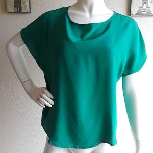 💥SALE 🤑Bentley green emerald blouse Medium